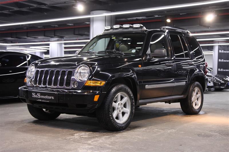 Jeep crd. Cherokee crd. Jeep grand cherokee wk3. Jeep cherokee 2,8 crd. Jeep crd limited.