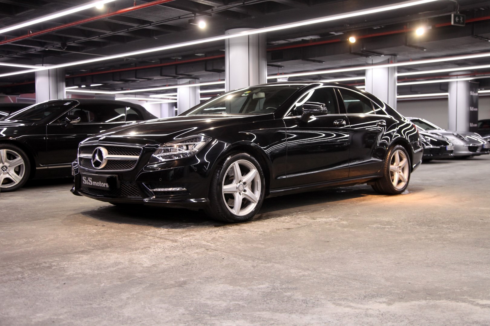 Mercedes Benz CLS 350 CDI 4Matic AMG Mercedes Benz CLS 350 CDI 4Matic AMG