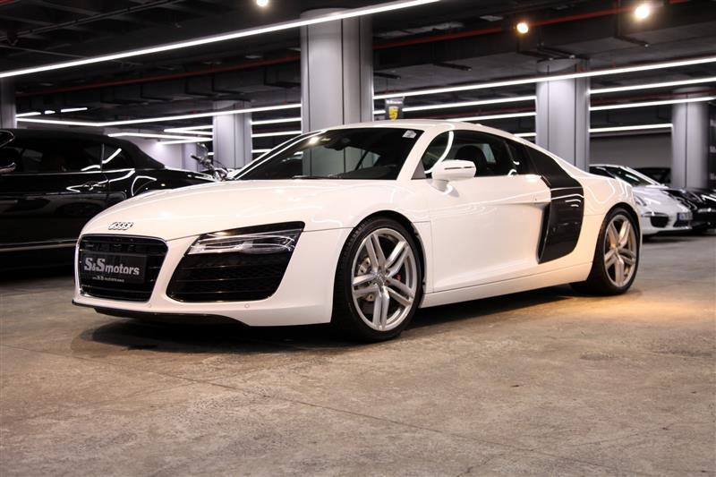 Audi R8 4.2 FSI Quattro S tronic