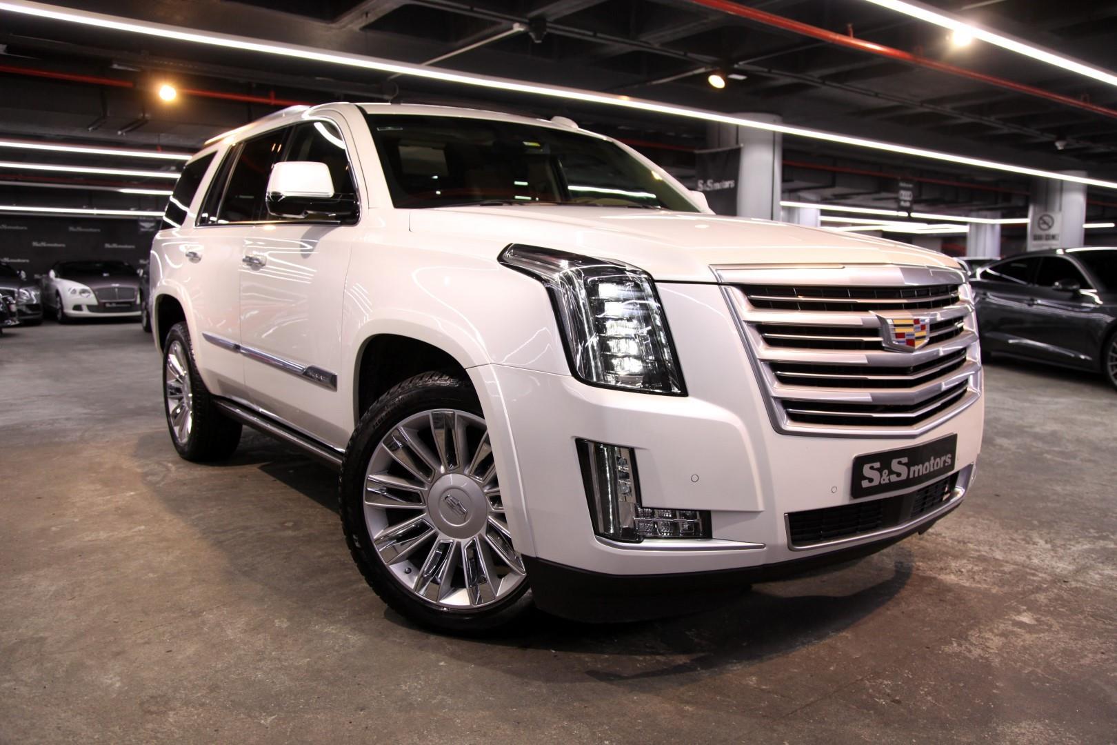Cadillac Escalade 6.2 V8 Platinum