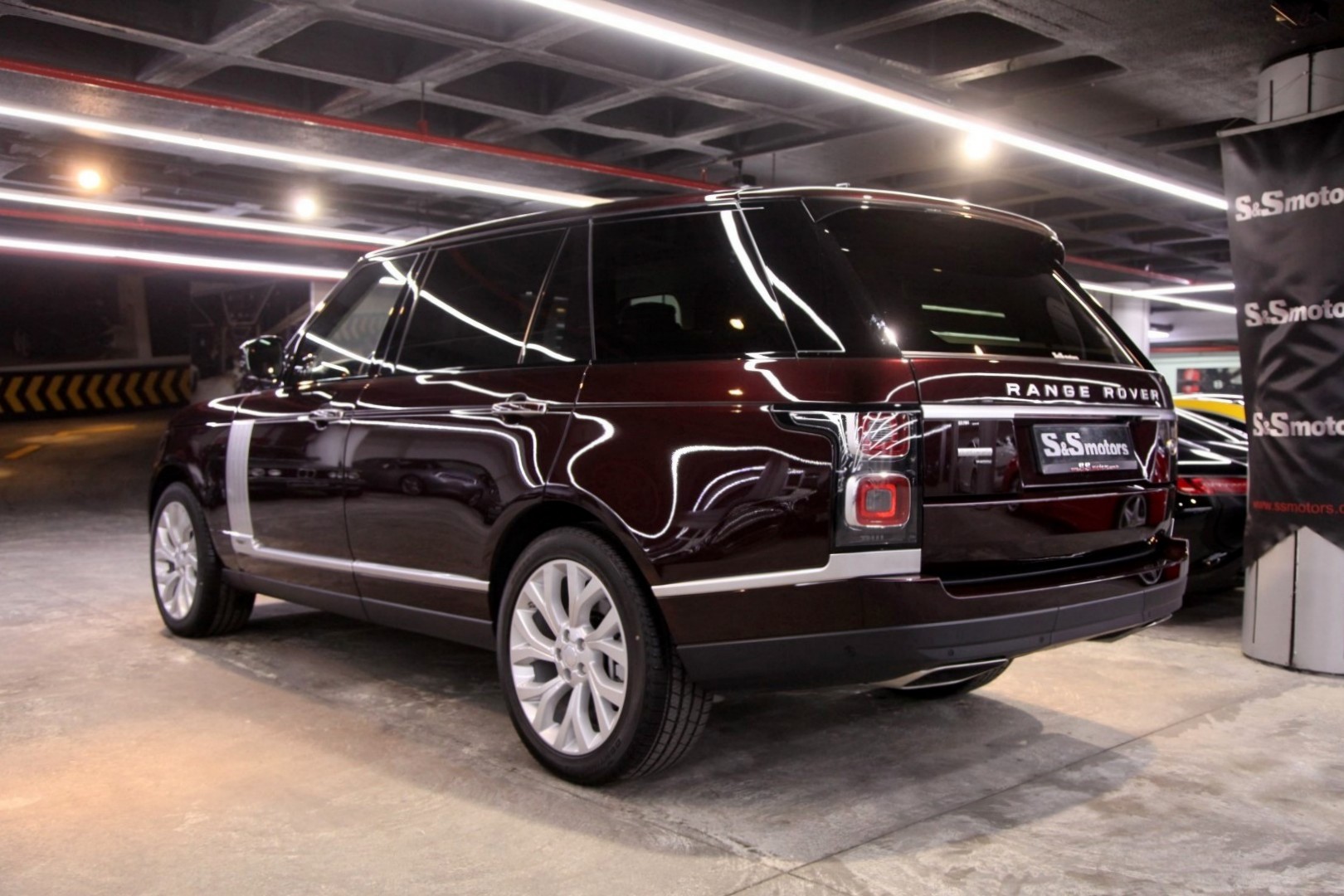 Land Rover Range Rover 2.0 P400e Hybrid Autobiography LWB