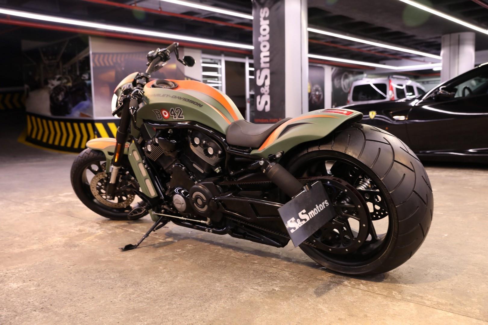 Харлей Дэвидсон Night Rod Custom