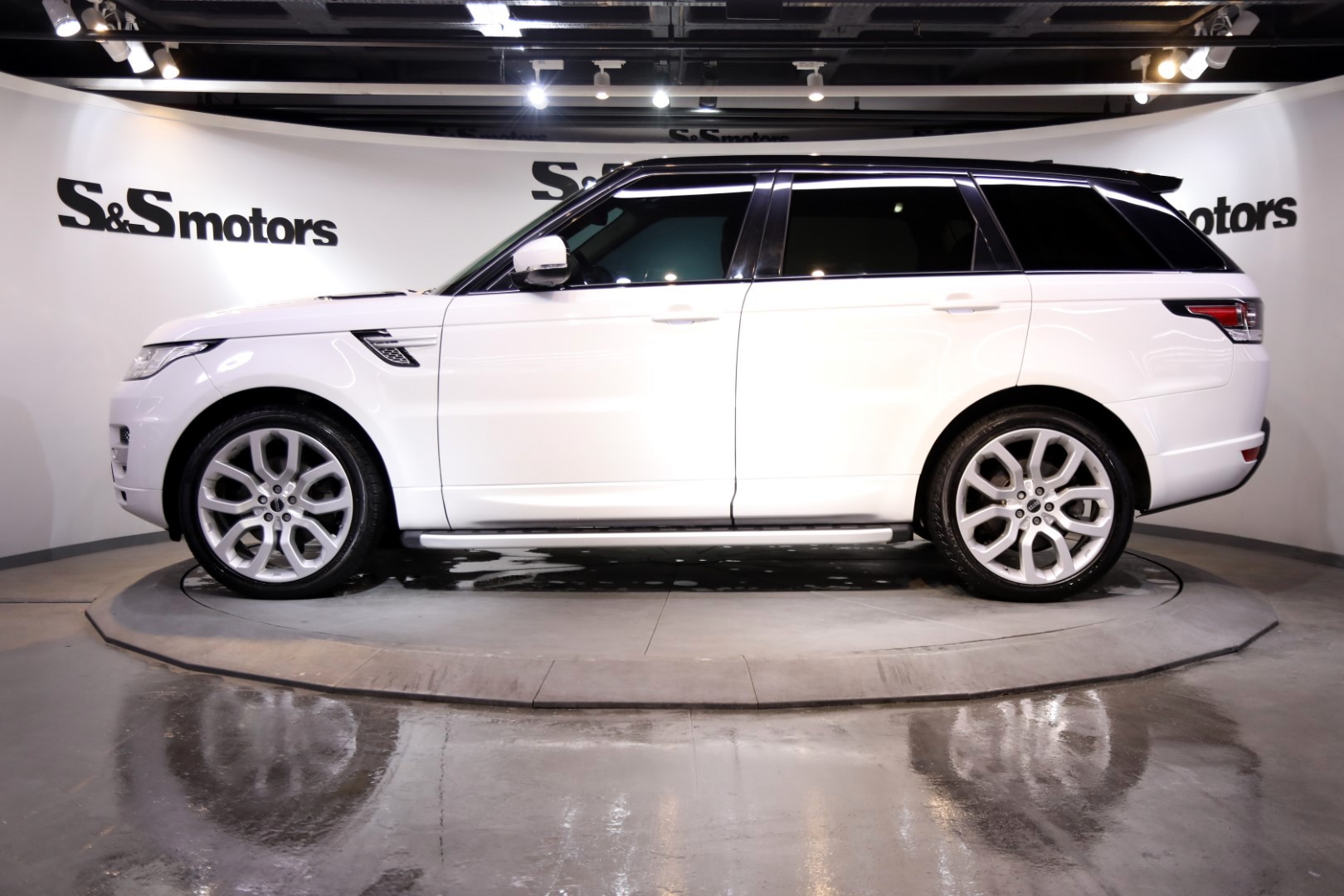 Land Rover Range Rover Sport 2.0 SD4 HSE