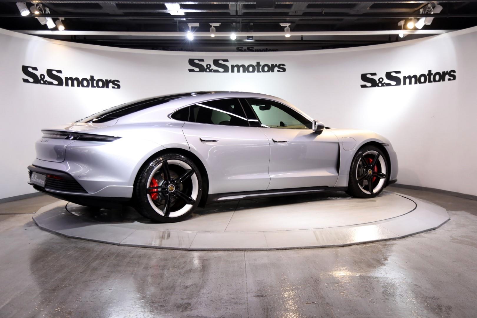 Коробка передач Porsche Taycan