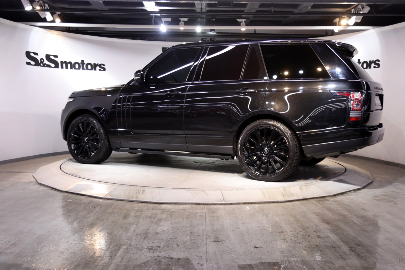 Land Rover Range Rover 4.4 SDV8 Autobiography