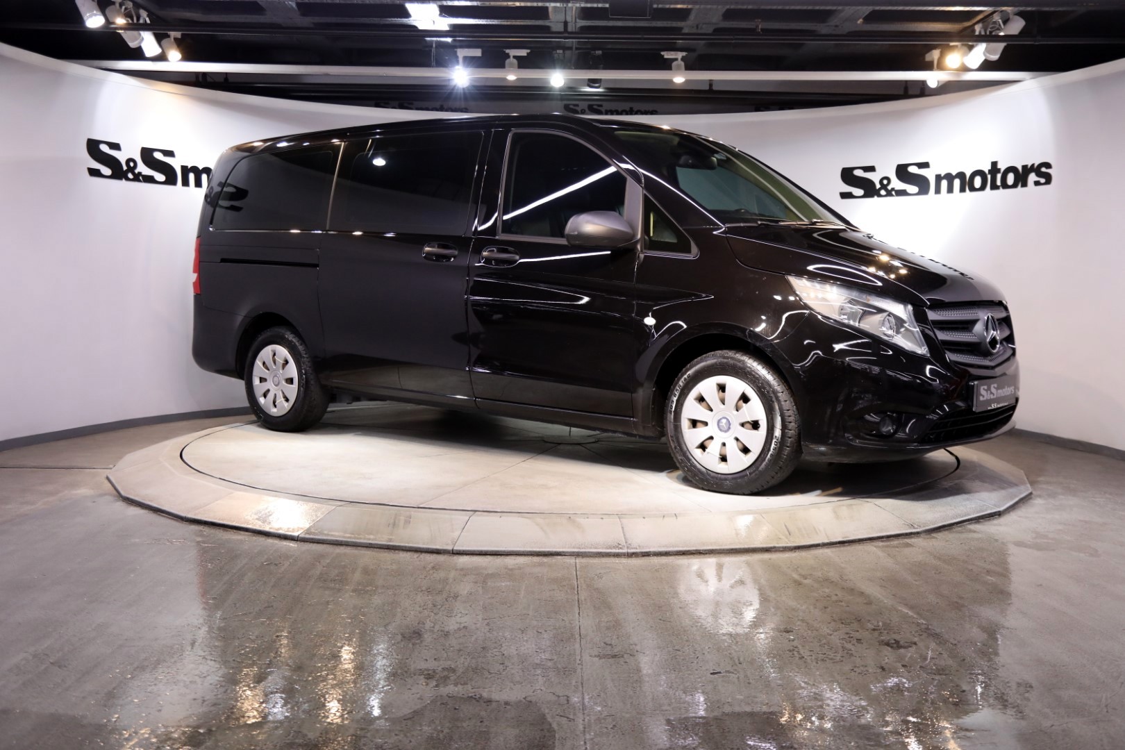 Mercedes Benz Vito Tourer 111 Bluetec Mercedes Benz Vito Tourer 111 Bluetec