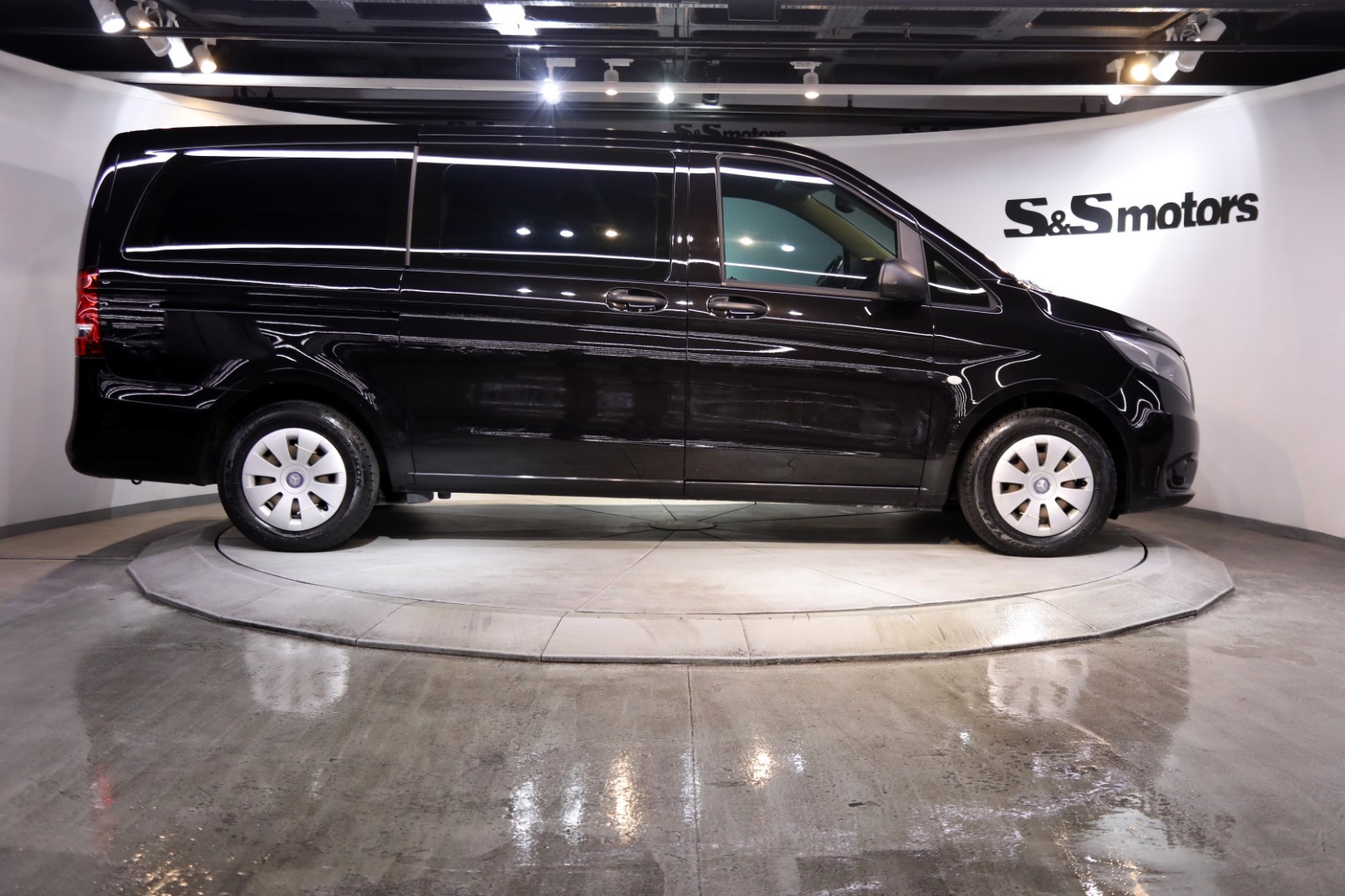 Mercedes Benz Vito Tourer 111 Bluetec Mercedes Benz Vito Tourer 111 Bluetec