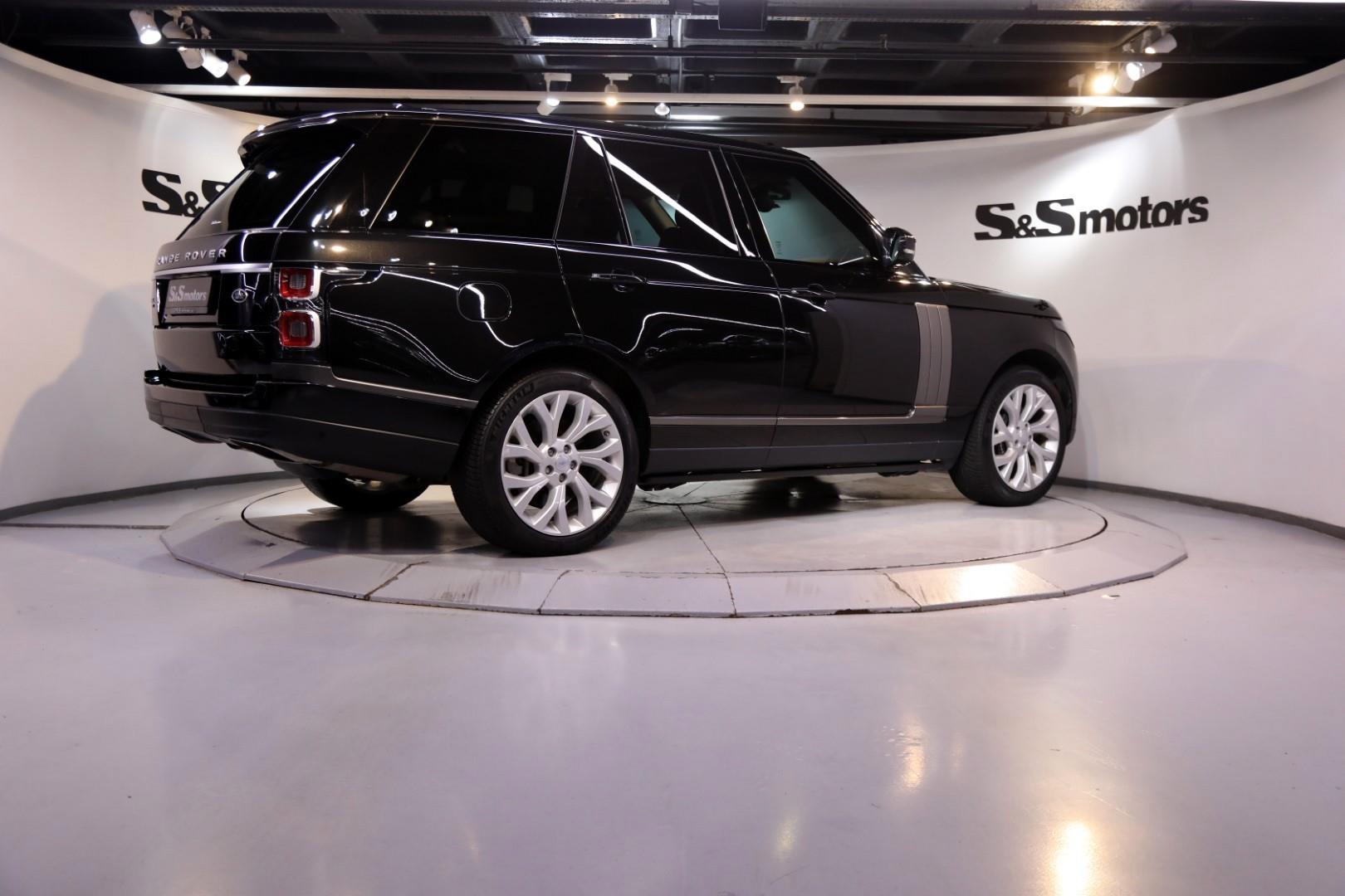 Land Rover Range Rover 2.0 P400e Hybrid Vogue