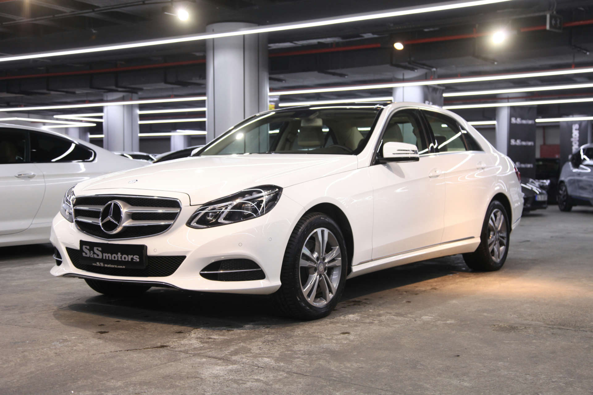 Mercedes 250 d. Мерседес е250 CDI. Мерседес е 250 4 матик. E250 CDI 4matic. Мерседес-Бенц e250 CDI 4 matic.